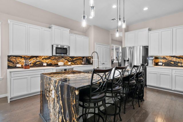 25615 Pinyon Hill Trail, Tomball, TX 77375