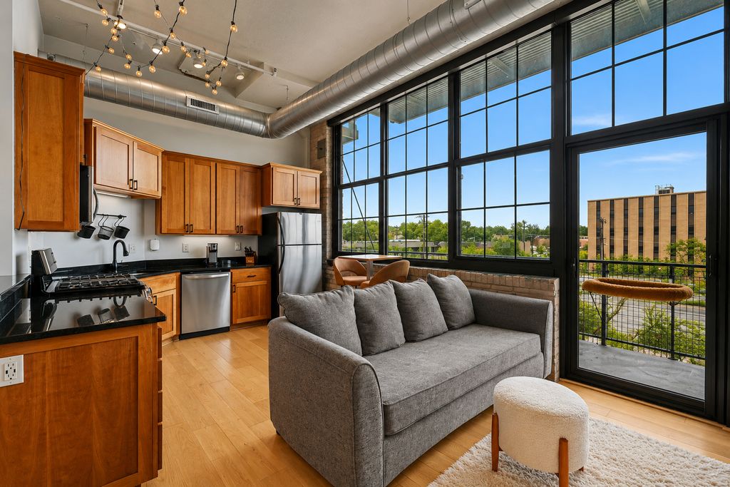 1901 E Hennepin Avenue 306, Minneapolis, MN 55413 — photo 3