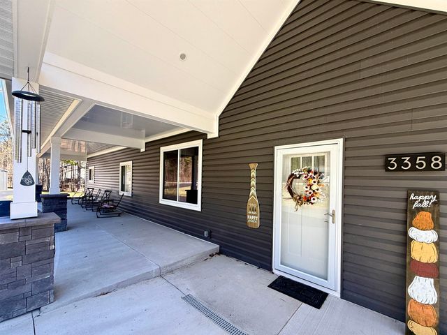 3358 E Pinecrest Drive, Gladwin, MI 48624