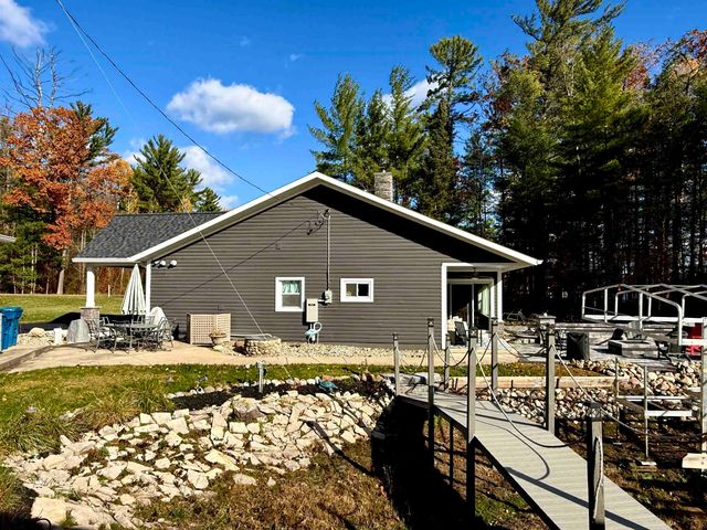 3358 E Pinecrest Drive, Gladwin, MI 48624