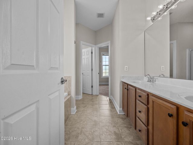 118 Farmington Drive, Richlands, NC 28574