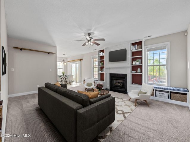 118 Farmington Drive, Richlands, NC 28574