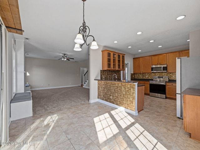 118 Farmington Drive, Richlands, NC 28574