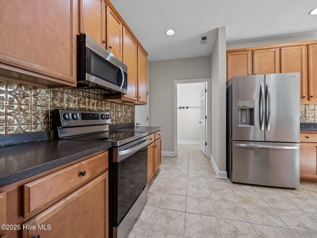 118 Farmington Drive, Richlands, NC 28574