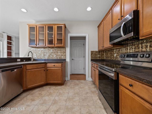 118 Farmington Drive, Richlands, NC 28574
