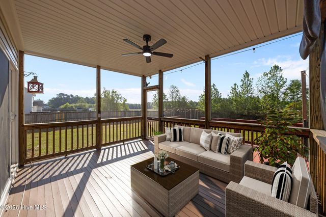 118 Farmington Drive, Richlands, NC 28574