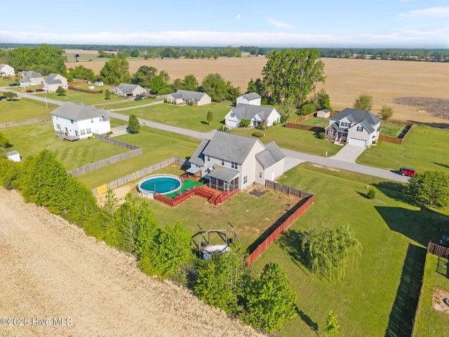 118 Farmington Drive, Richlands, NC 28574