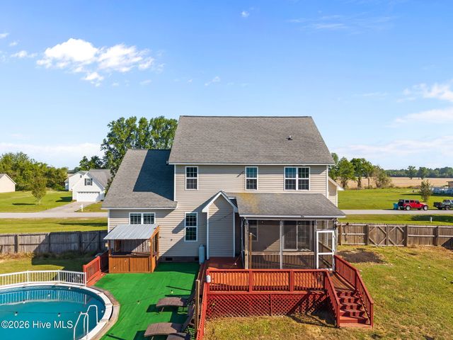 118 Farmington Drive, Richlands, NC 28574