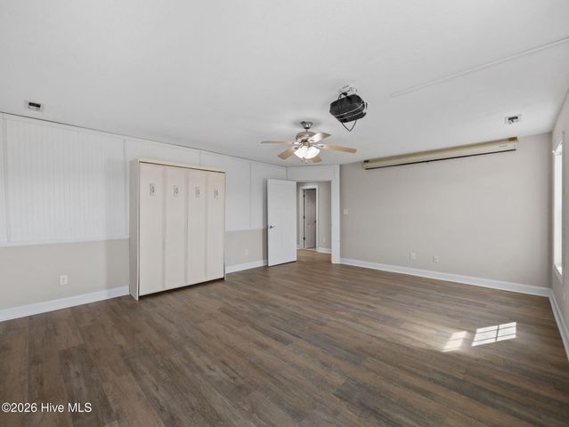 118 Farmington Drive, Richlands, NC 28574