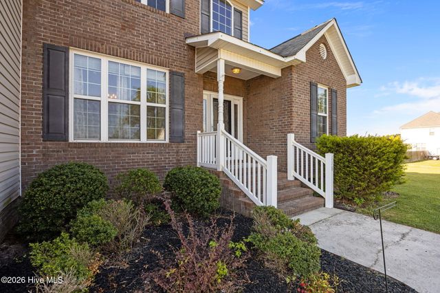 118 Farmington Drive, Richlands, NC 28574