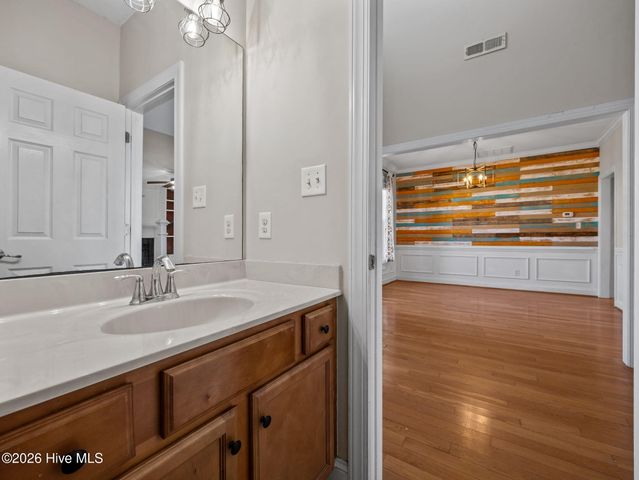 118 Farmington Drive, Richlands, NC 28574