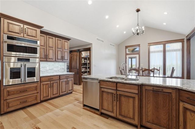 7630 SE Berryton Road, Berryton, KS 66409