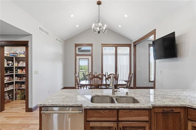 7630 SE Berryton Road, Berryton, KS 66409