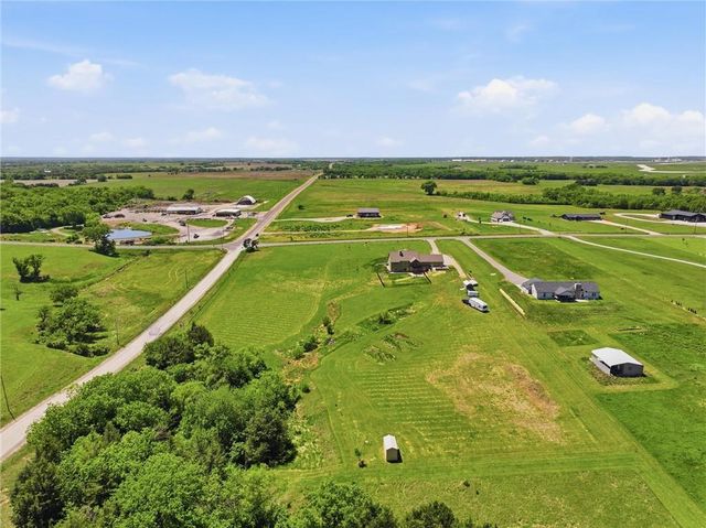 7630 SE Berryton Road, Berryton, KS 66409