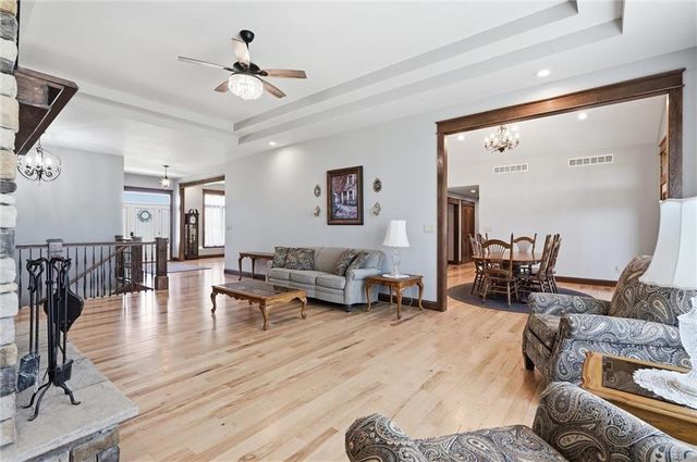 7630 SE Berryton Road, Berryton, KS 66409