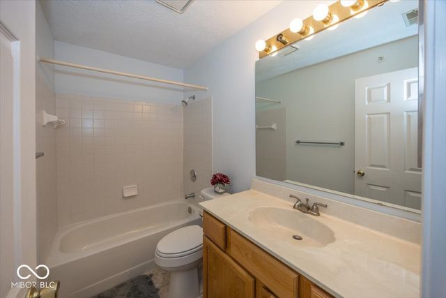 12519 Timber Creek Drive 2, Carmel, IN 46032