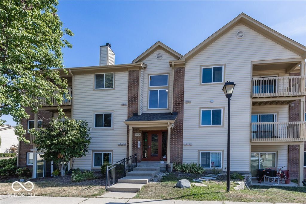 12519 Timber Creek Drive 2, Carmel, IN 46032