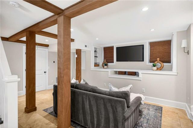 2168 Ridgedale NE Road, Atlanta, GA 30317