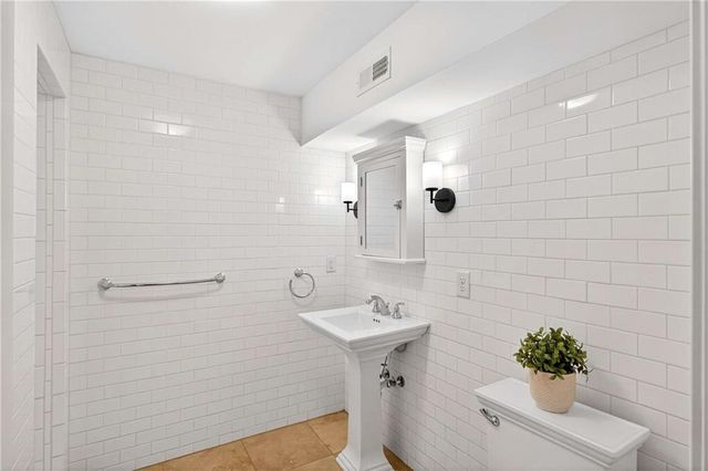 2168 Ridgedale NE Road, Atlanta, GA 30317