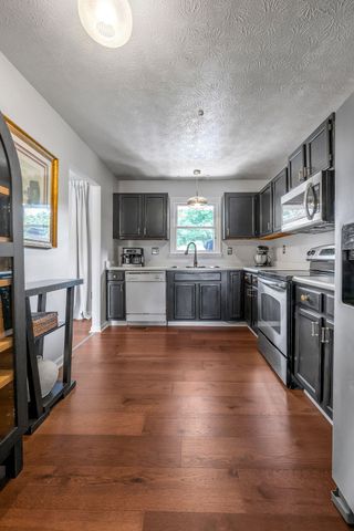 313 Fox Harbour Drive, Lexington, KY 40517