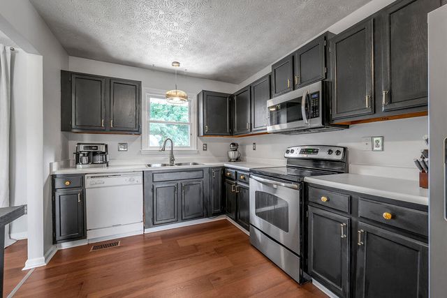 313 Fox Harbour Drive, Lexington, KY 40517