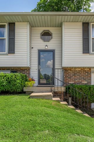 313 Fox Harbour Drive, Lexington, KY 40517