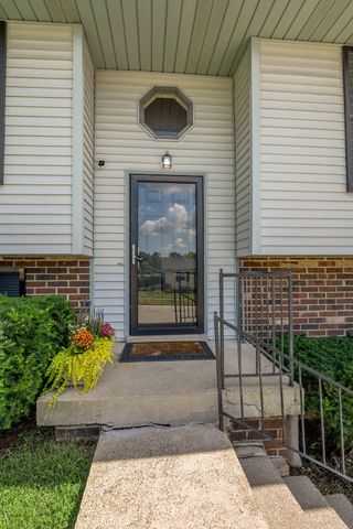 313 Fox Harbour Drive, Lexington, KY 40517