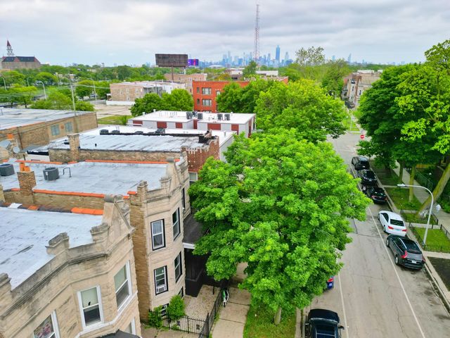 3316 W Flournoy Street, Chicago, IL 60624
