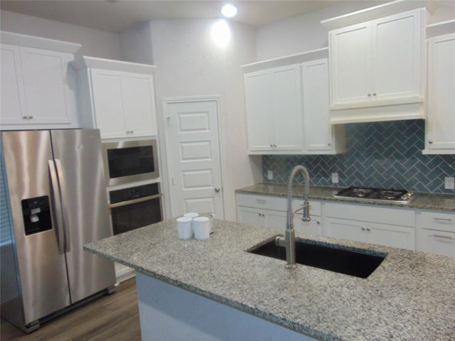 24978 Tidmor Lane, Richmond, TX 77406