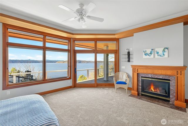 8204 East Side Drive NE, Tacoma, WA 98422