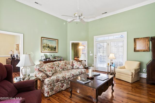 286 Gooseneck Road W, Rocky Point, NC 28457