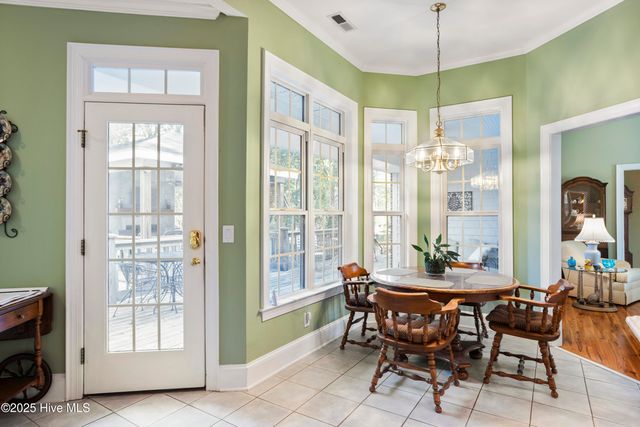 286 Gooseneck Road W, Rocky Point, NC 28457