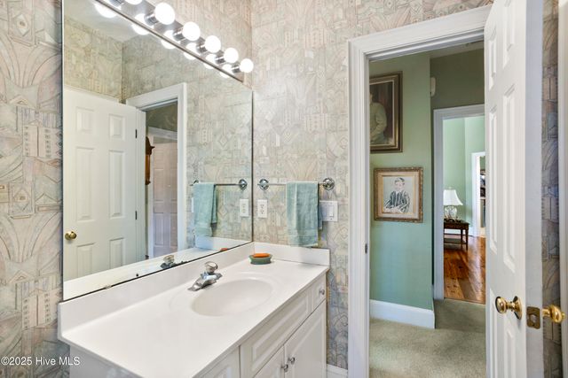 286 Gooseneck Road W, Rocky Point, NC 28457