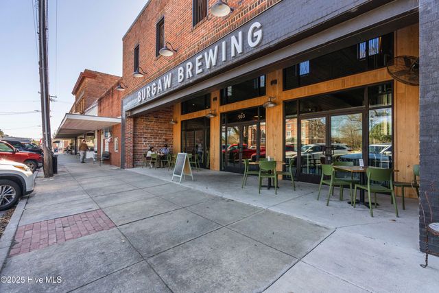 286 Gooseneck Road W, Rocky Point, NC 28457