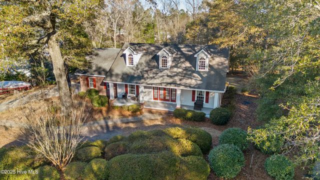 286 Gooseneck Road W, Rocky Point, NC 28457