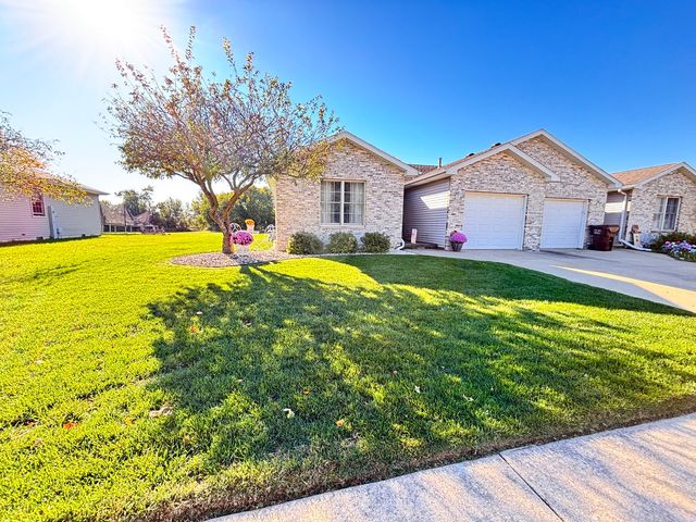 216 S Mcguire Drive, Manteno, IL 60950