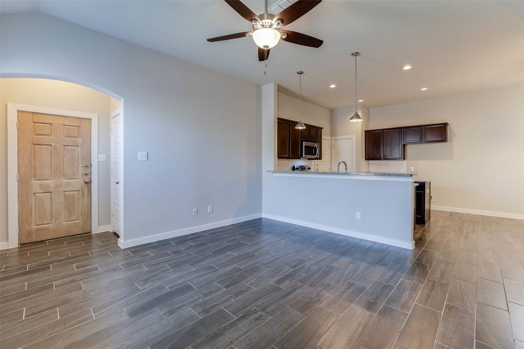 1029-1031 Skyview Court, Midlothian, TX 76065 — photo 3