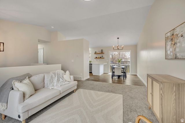 1551 W 2050 N, Clinton, UT 84015