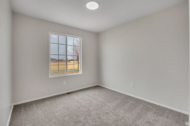 1551 W 2050 N, Clinton, UT 84015