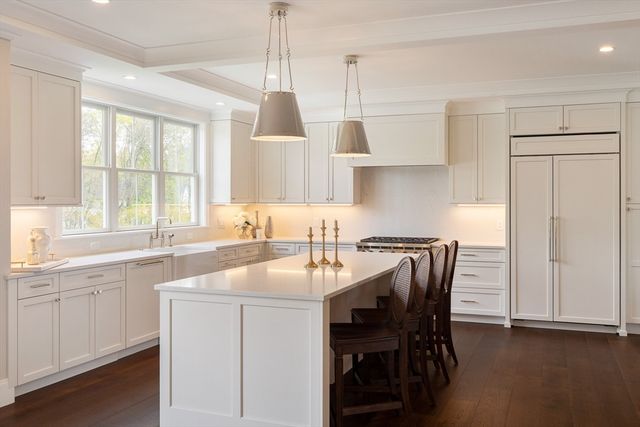 11 Wyndemere, Natick, MA 01760