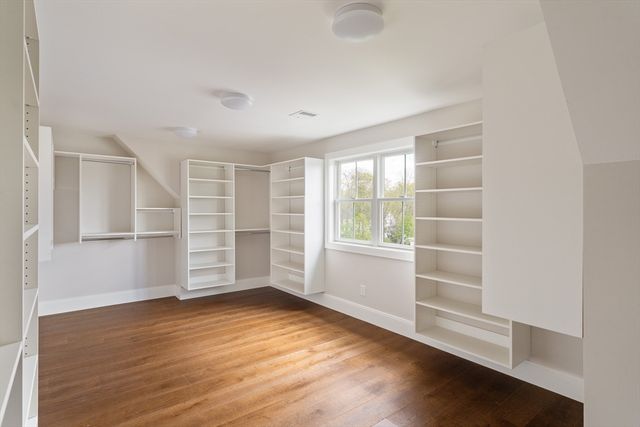 11 Wyndemere, Natick, MA 01760