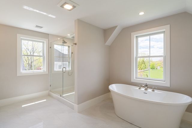 11 Wyndemere, Natick, MA 01760
