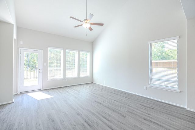 263 Navasota Narrows Way, Conroe, TX 77304