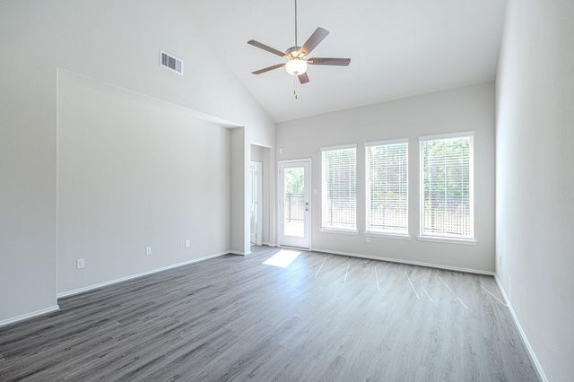 263 Navasota Narrows Way, Conroe, TX 77304