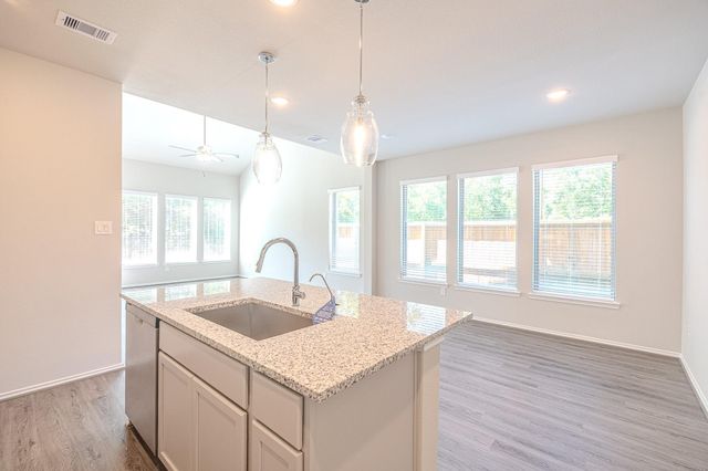 263 Navasota Narrows Way, Conroe, TX 77304