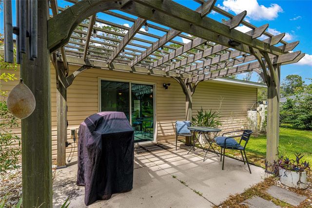 6353 NW 52ND AVENUE, Ocala, FL 34482