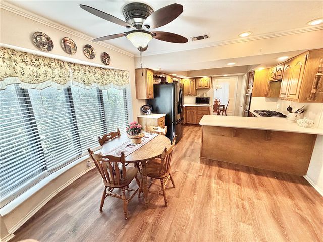 1800 Southridge Drive, Denton, TX 76205