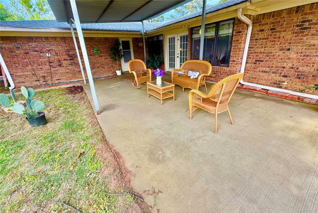 1800 Southridge Drive, Denton, TX 76205