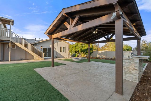 14125 Ward Ave, Patterson, CA 95363