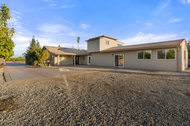 14125 Ward Ave, Patterson, CA 95363